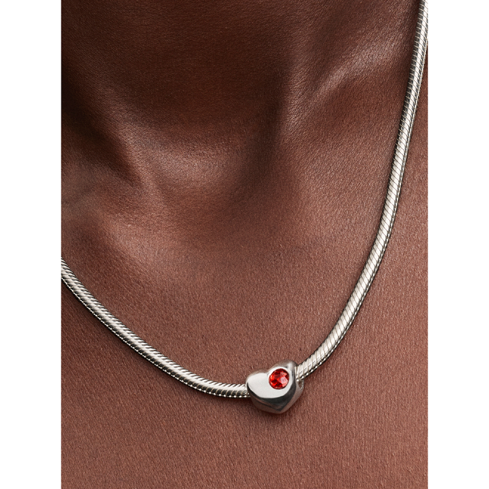 Charm Cuore con Pietra Rossa Scuro Gennaio da incidere