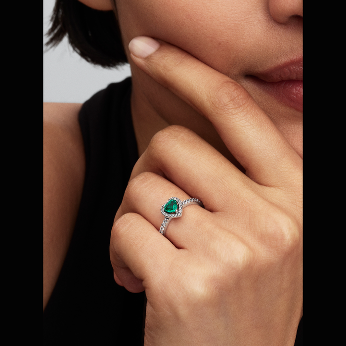 Anello Cuore in Rilievo Verde Scuro