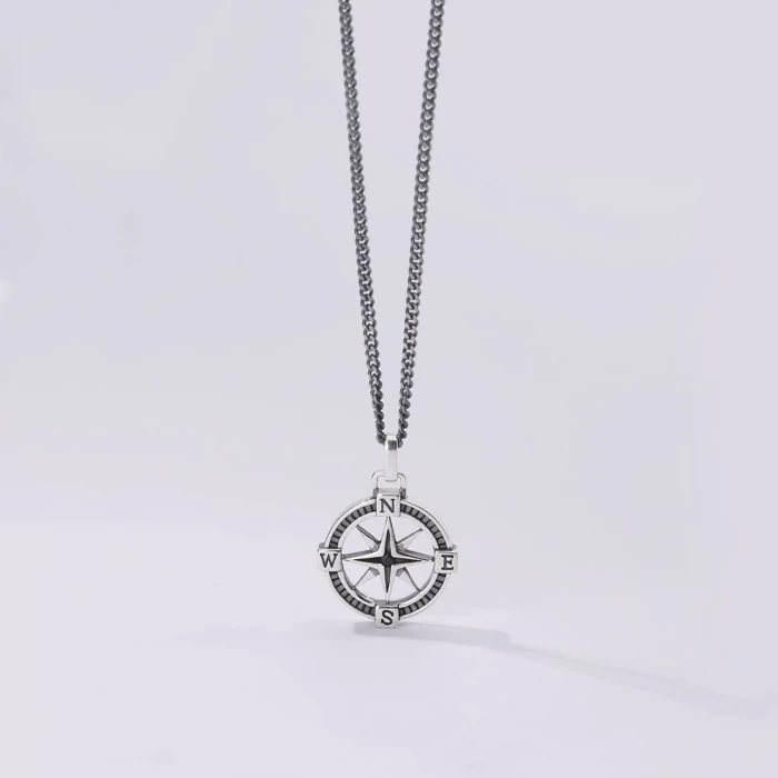 Collana pendente bussola