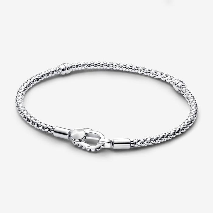 Bracciale con maglia geometrica