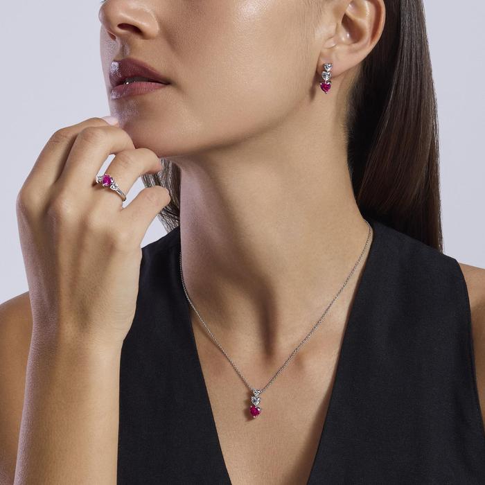 Anello con rubino sintetico taglio cuore Lovely
