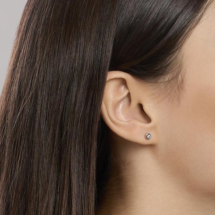 Orecchini a lobo tondi con diamanti lab-grown 0,055 carati My Diamond