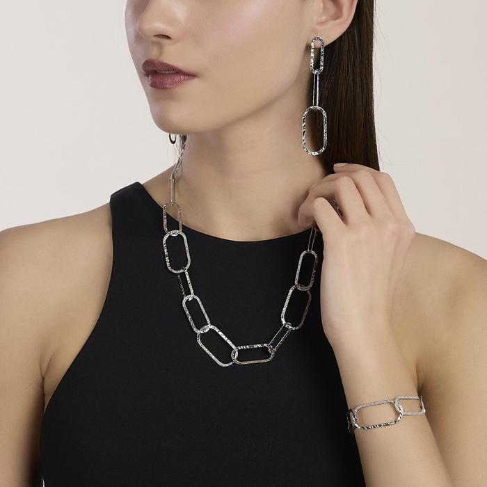 Collana con maglie allungate martellate Style 83