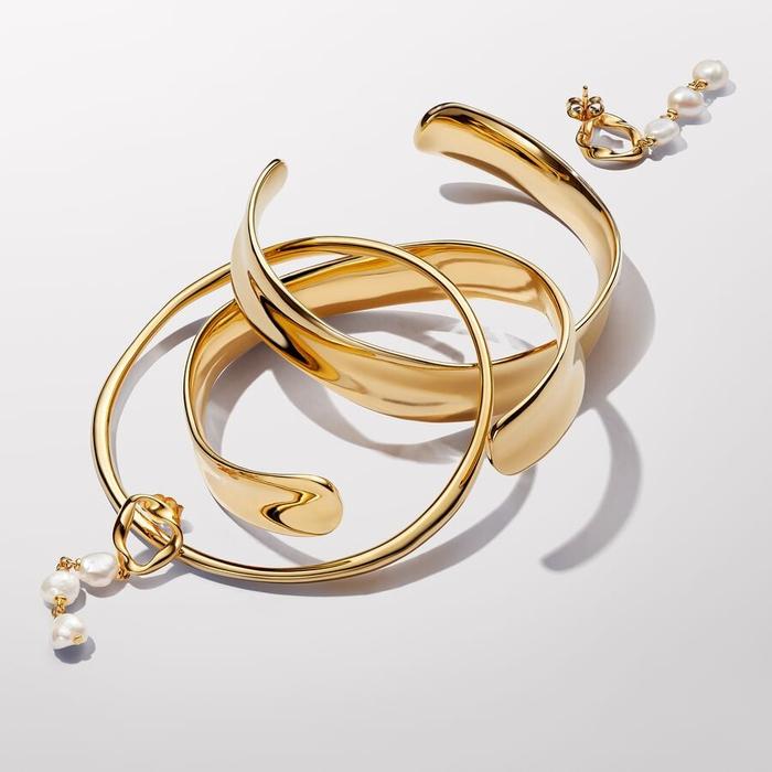 Bracciale Aperto Fascia Larga Linea Sinuosa