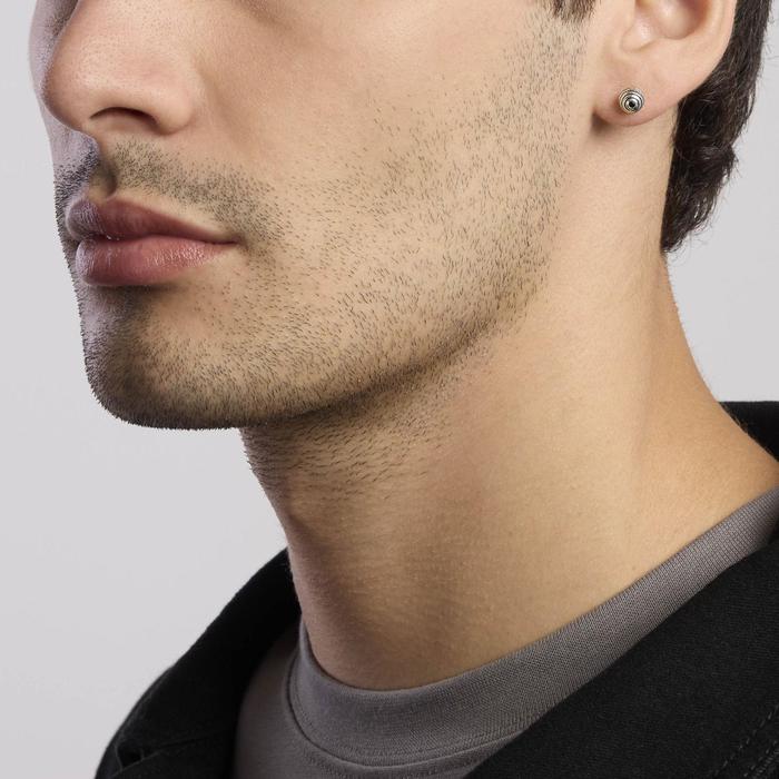 Orecchino in argento con zircone nero MONOMANIA