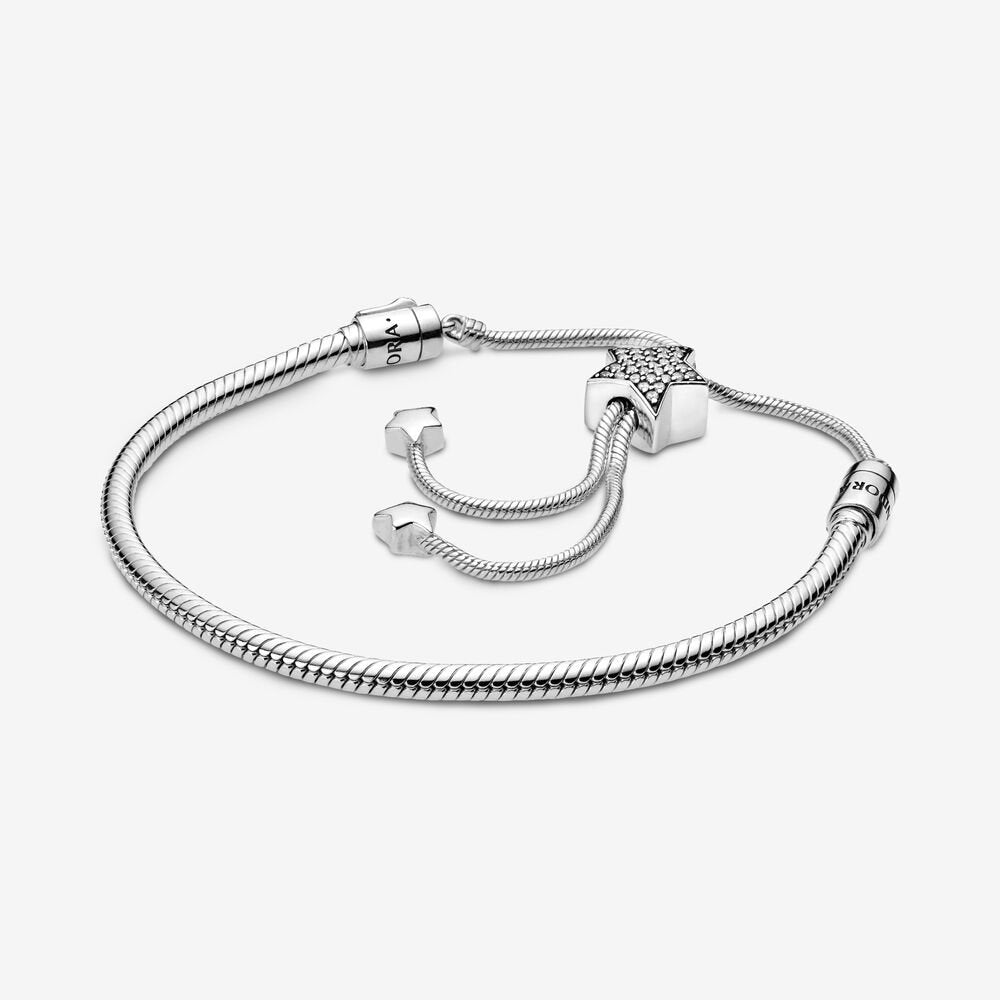 Bracciale Pandora Moments con maglia snake, stelle e pavé e chiusura regolabile
