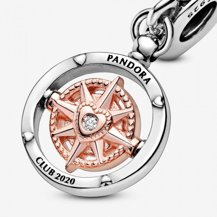 Charm pendente bussola pandora club 2020