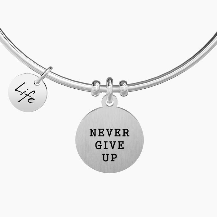 NEVER GIVE UP | TENACIA
