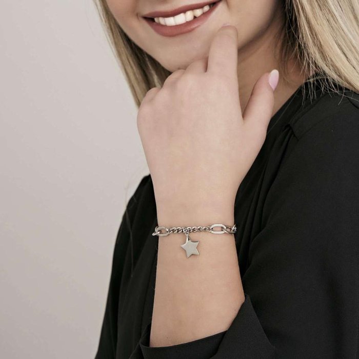 Bracciale in acciaio con stella