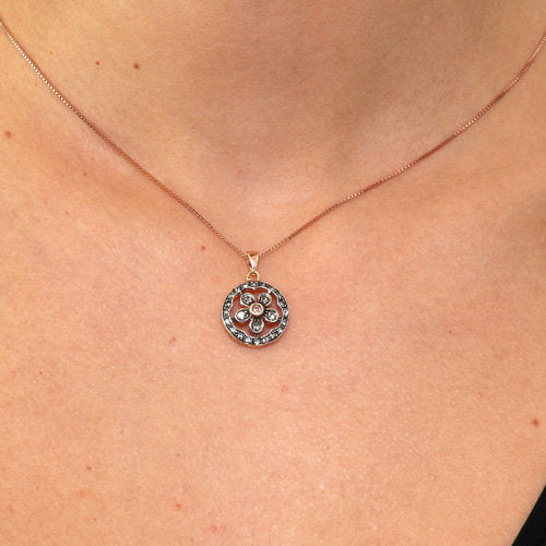 Collana in Argento 925 a forma di fiore stile antico con cristalli fume'