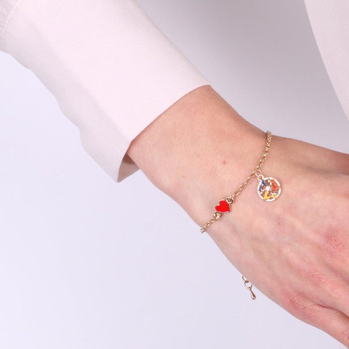 Bracciale in Metallo con cuoricino e trinacria pendente