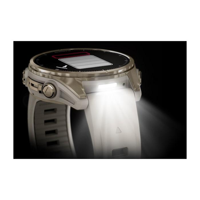Fēnix® 8 - 43 mm, AMOLED, Sapphire, Soft Gold con cinturino  Fog grey/dark sandstone in silicone