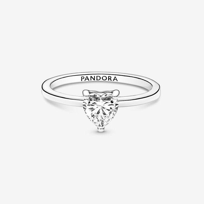 Anello Solitario con Pietra Cuore