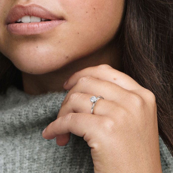 Anello Solitario con cuore