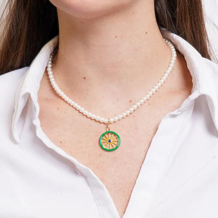 Collana in Metallo con sfere e ruota verde