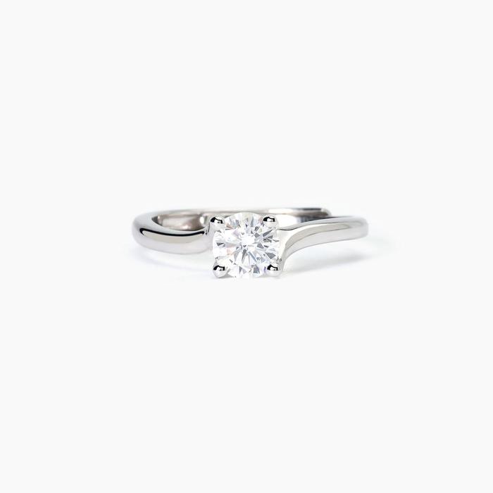 Anello in argento abbraccio con zircone SOLITAIRE