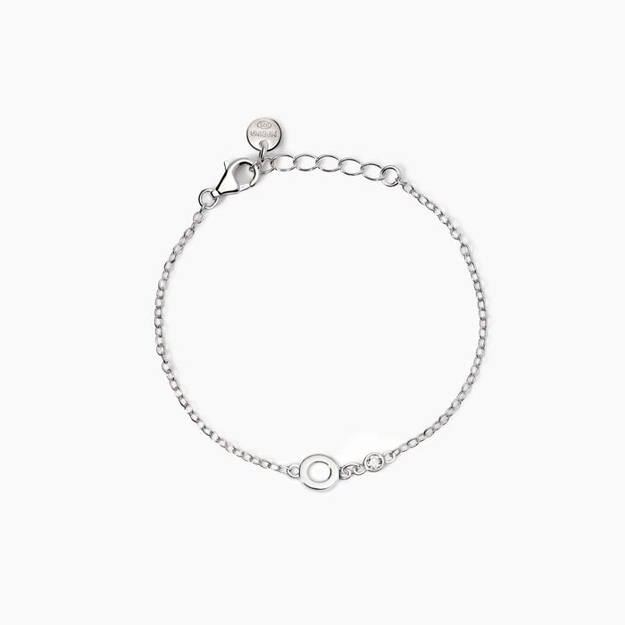 Bracciale neonato con lettera O e diamante Lab-Grown Welcome Baby