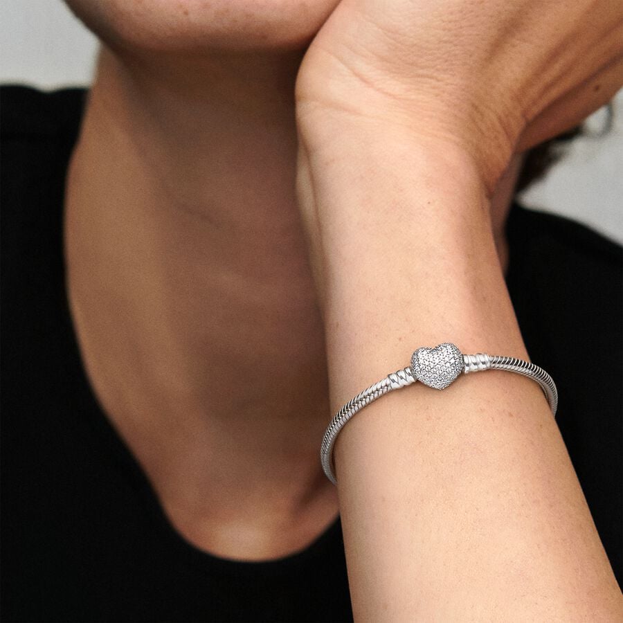 Bracciale con Chiusura a Cuore Pavè