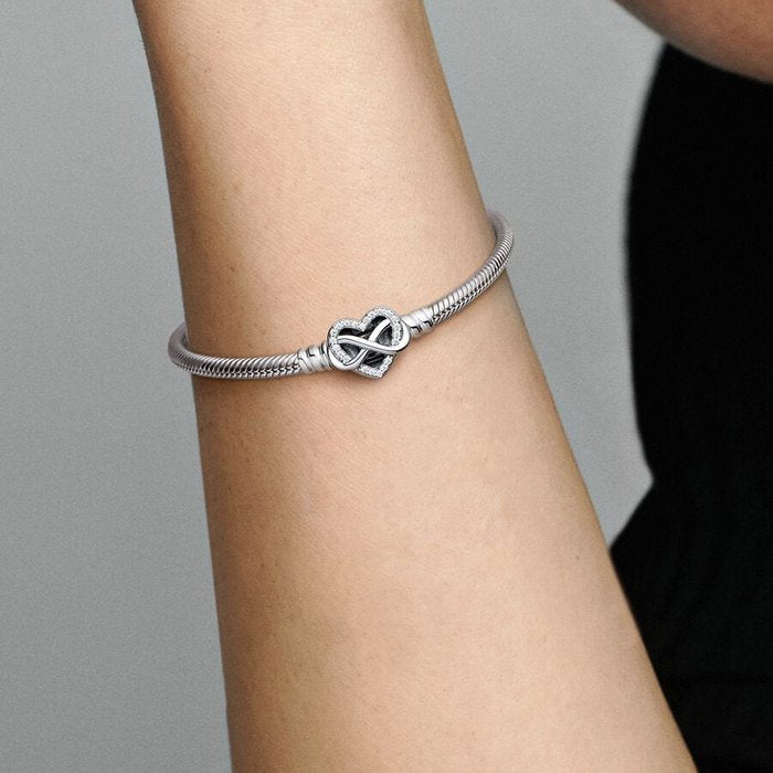 Bracciale con Chiusura Cuore Infinito Pietre Luminose