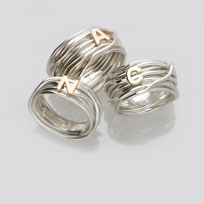Anello Filodellavita Classic 7 fili in Argento 925 e Oro 9kt con iniziale in Oro 9kt