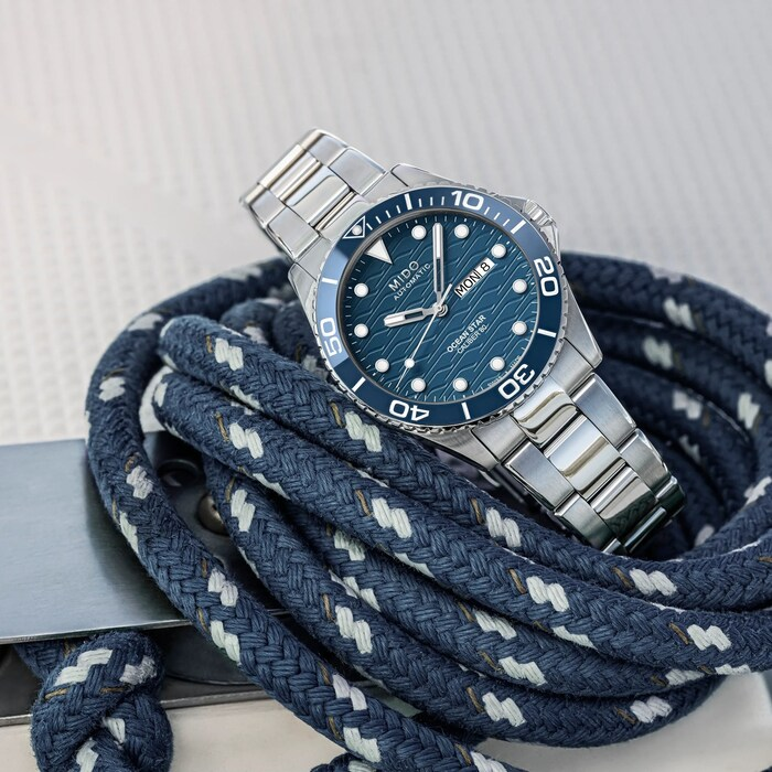 Ocean Star 200C - M042.430.11.041.00