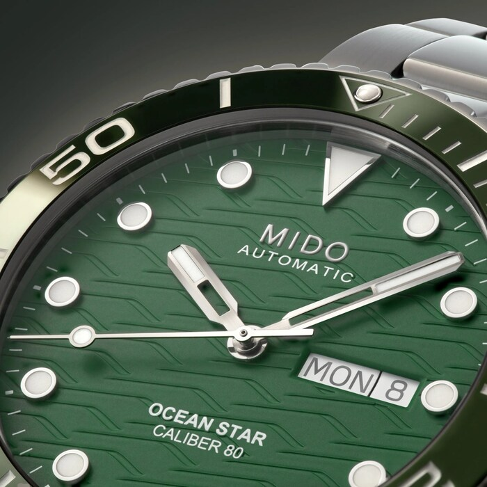 Ocean Star 200C - M042.430.11.091.00