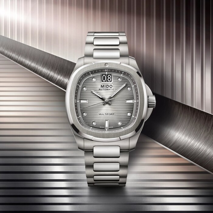 Multifort TV Big Date Titanium - M049.526.44.081.00