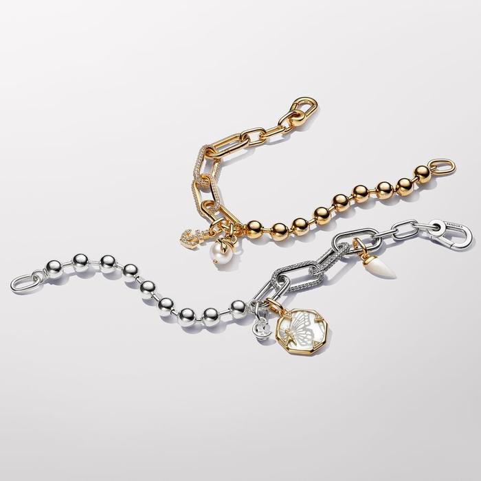 Charm Medallion Pearlescent Butterfly Pandora ME
