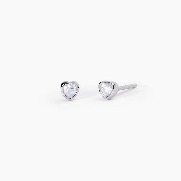 Orecchini a lobo in argento con punto luce taglio cuore SHINY