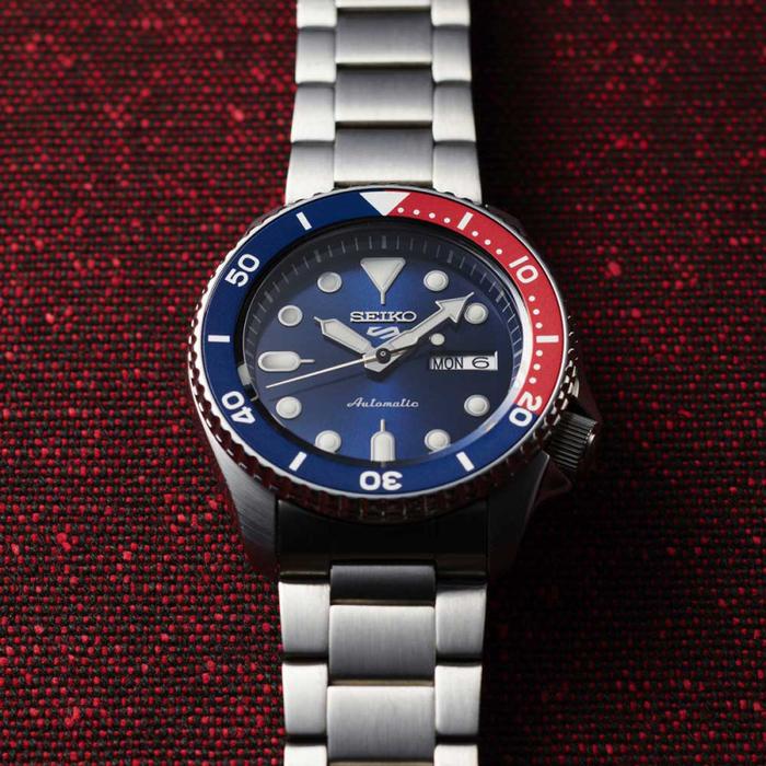 Orologio SEIKO 5 SPORTS 3 sfere automatico
