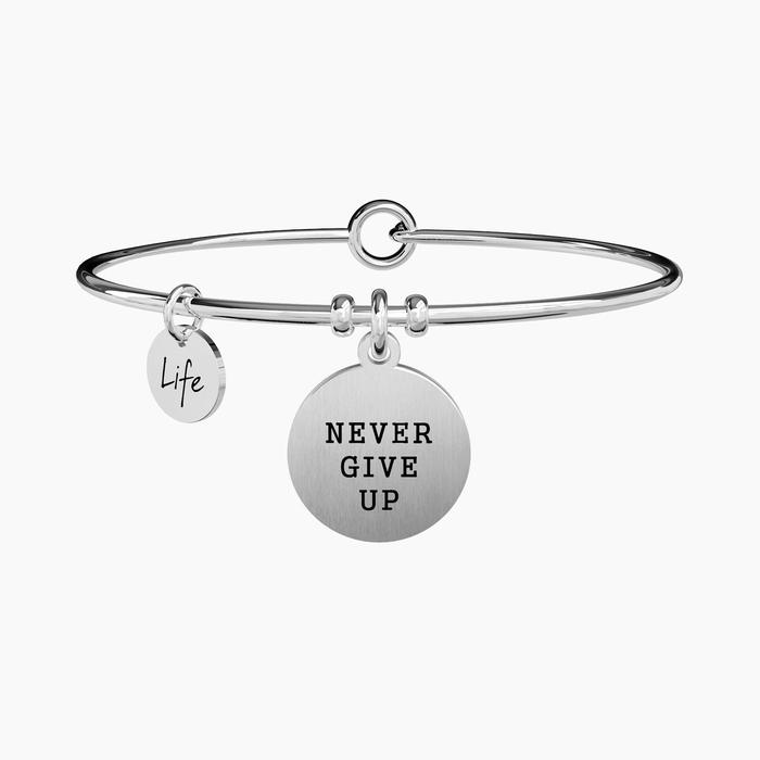 NEVER GIVE UP | TENACIA