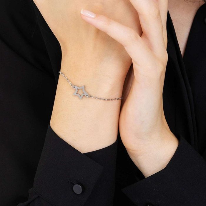 Bracciale in acciaio con stella