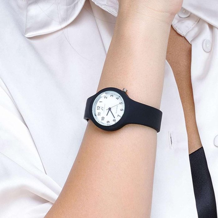 Orologio in silicone nero quadrante bianco