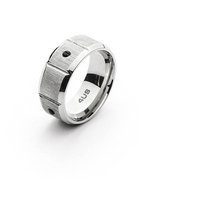 Anello satinato pietre nere